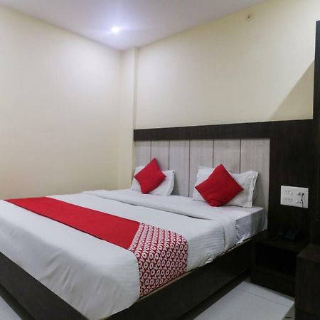 Oyo 48974 Hotel Shweta Residency Варанасі Екстер'єр фото
