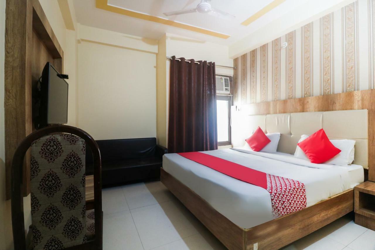 Oyo 48974 Hotel Shweta Residency Варанасі Екстер'єр фото