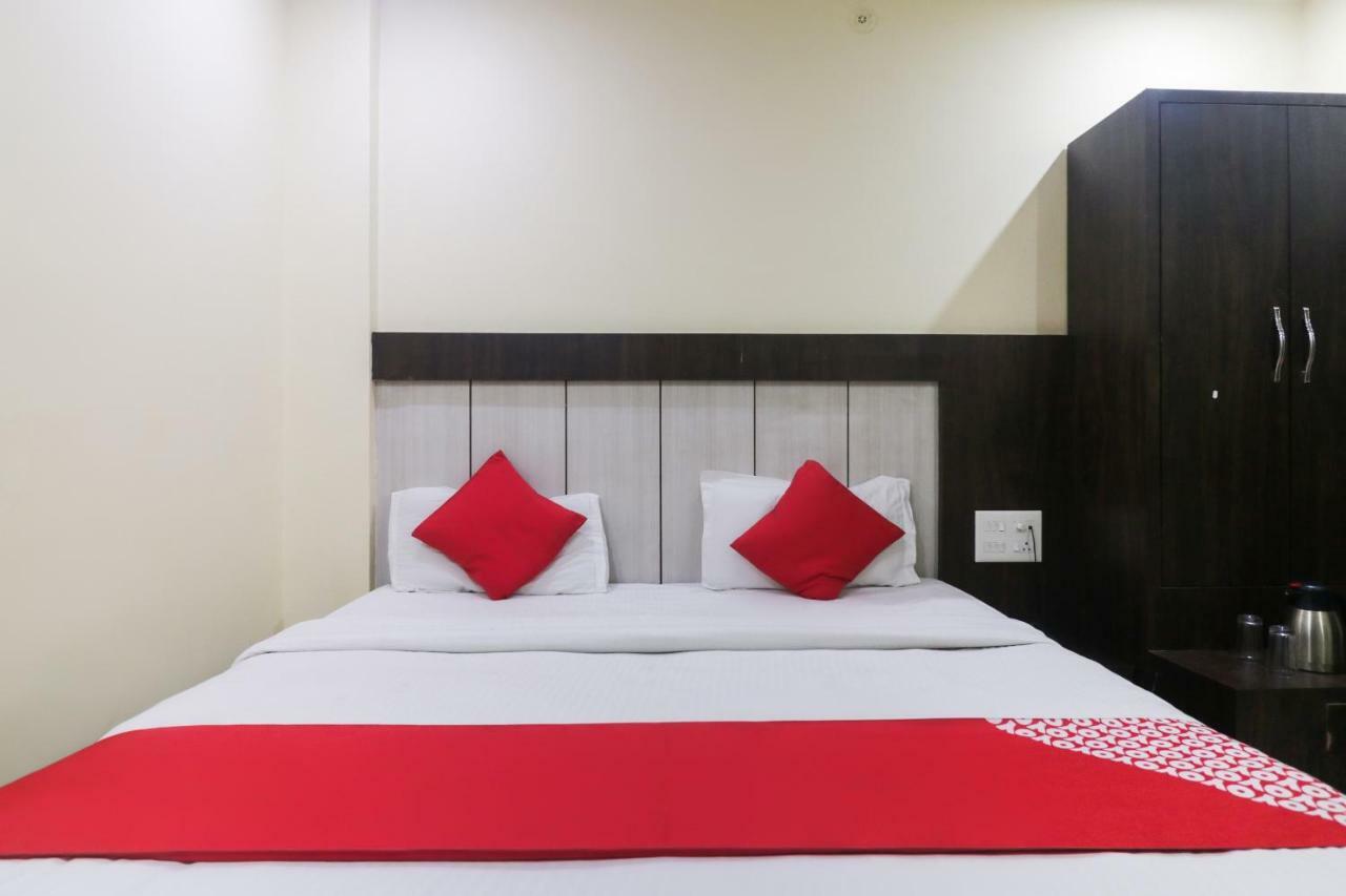 Oyo 48974 Hotel Shweta Residency Варанасі Екстер'єр фото