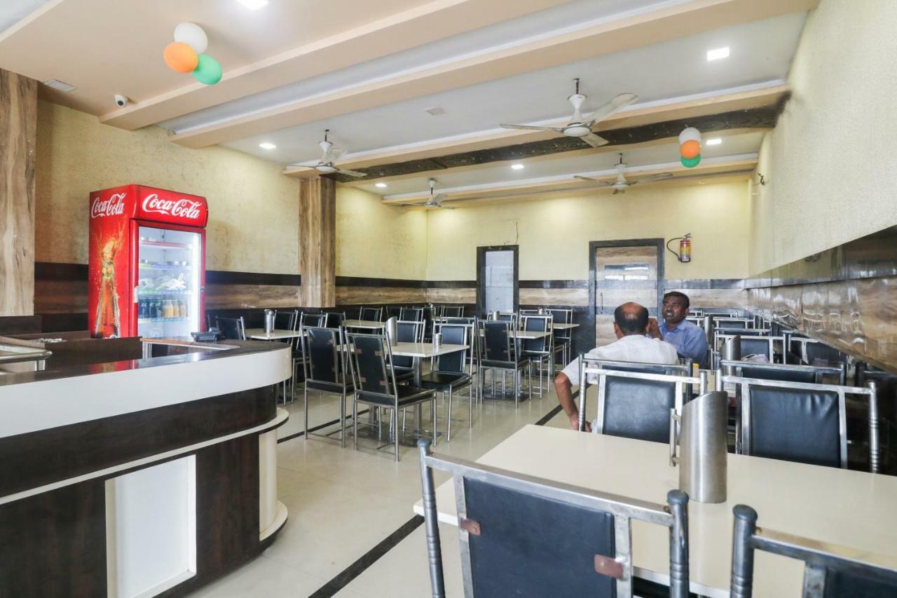 Oyo 48974 Hotel Shweta Residency Варанасі Екстер'єр фото